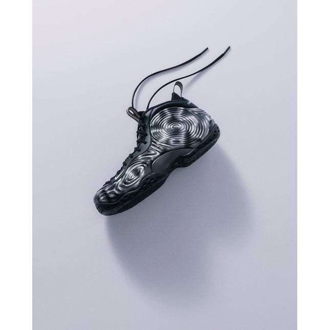 DJ7952-002 COMME des GAR?ONS HOMME PLUS Nike Air Foamposite One Olympic (Men's)