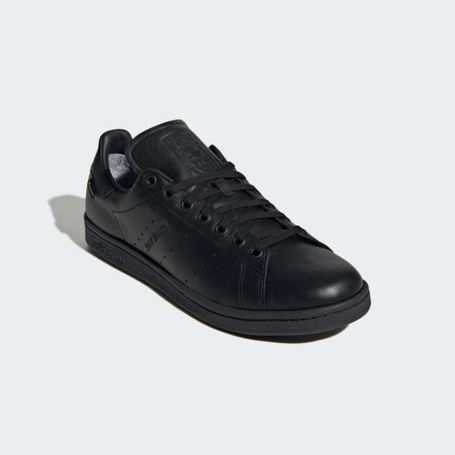 JR3329 adidas Originals Stan Smith GORE-TEX Core Black Core Black Cloud (Men's)