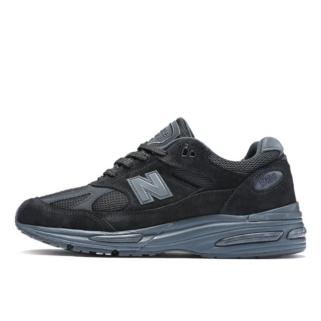 U991KK2 New Balance 991V2 Triple Black (Men's)