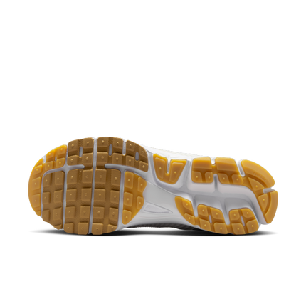 FJ2028-104 Nike Zoom Vomero 5 White Gum (Women's)