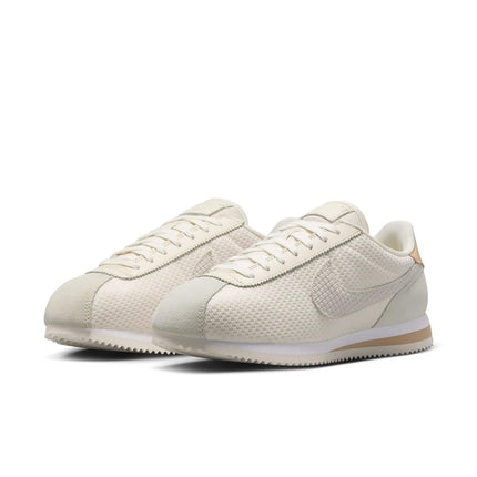 IB8879-211 Nike Women's Cortez Pearl White Sail (Women's)
