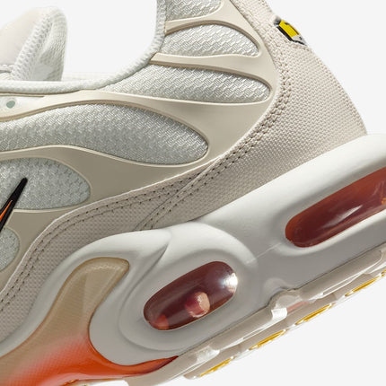 DM0032-019 Nike Air Max Plus Safety Orange (Men's)