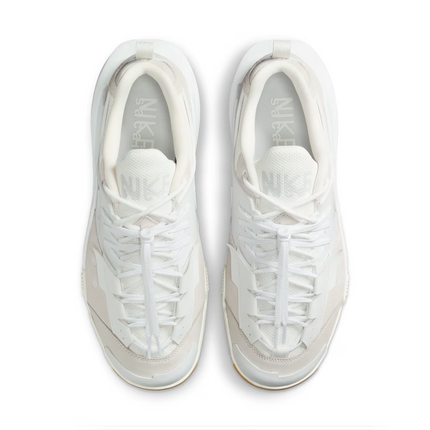 HQ8618-100 sacai Nike Zegamadome Summit White (Men's)