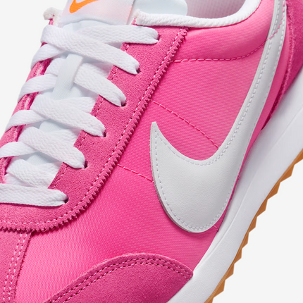 HM4771-600 Nike  Pacific Pinksicle Gum Light Brown Total Orange White (Women's)