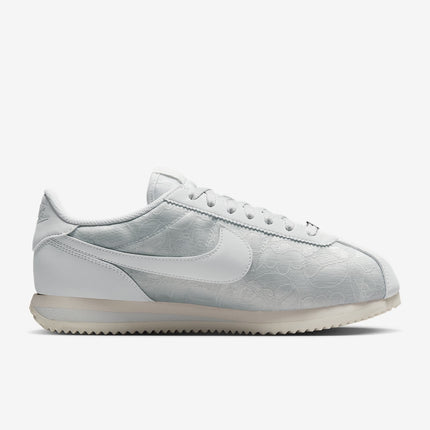 HM8286-001 Nike Cortez Platinum Tint Floral (Women's)
