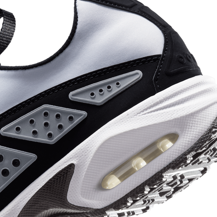 FZ2068-100 Nike Air Max Sunder White Black (Women's)