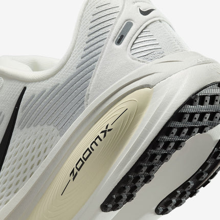 HM6804-101 Nike Vomero 18 Summit White Coconut Milk Coconut Milk Black (Women's)