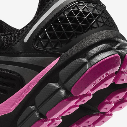 FB9149-004 Nike Zoom Vomero 5 Black Anthracite Pink Blast Metallic (Men's)