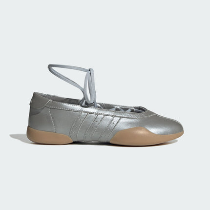 JR7032 adidas Originals Taekwondo Mei Ballet Silver Metalli Silver Meta (Women's