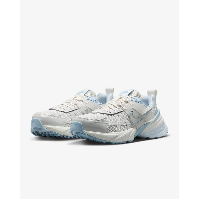 FD0736-009 Nike V2K Run Platinum Tint Summit White Light Smoke Grey (Women's)