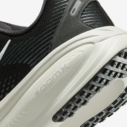 HM6804-005 Nike Vomero 18 Black Coconut Milk Light Iron Ore Summit  (Women's)