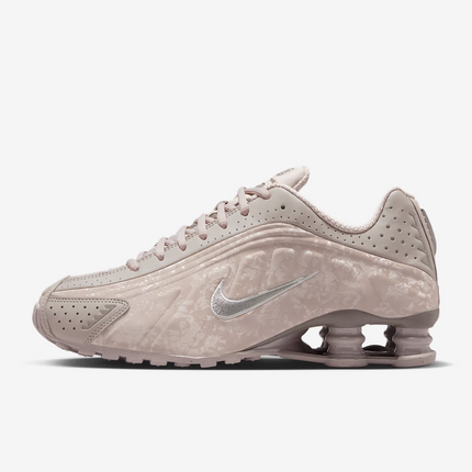 HV0934-001 Nike Shox R4 College Grey Flat Pewter (Women's)