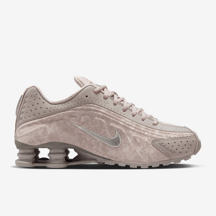 HV0934-001 Nike Shox R4 College Grey Flat Pewter (Women's)