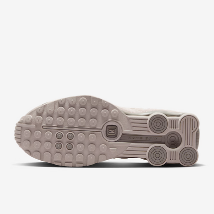 HV0934-001 Nike Shox R4 College Grey Flat Pewter (Women's)