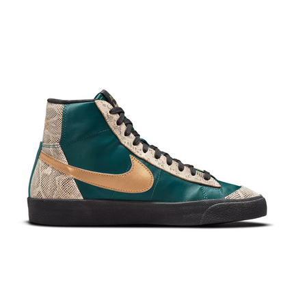 DM6176-393 Nike  Blazer mid Lucha Libre (Women's)
