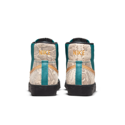 DM6176-393 Nike  Blazer mid Lucha Libre (Women's)