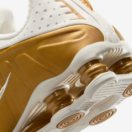 AR3565-010 Nike  Shox R4 Soft Pearl Metallic Gold (Women's)