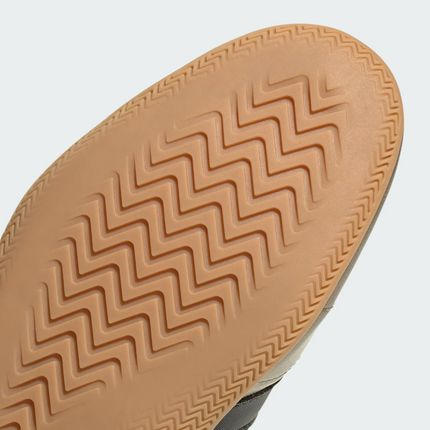 JQ9681 adidas Grand Court Lo Cyber Metallic Carbon Gum (Women's)