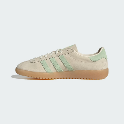 JS3976 adidas Originals Bermuda Cream White Semi Green Spark Gum (Women's)