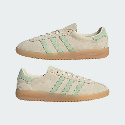 JS3976 adidas Originals Bermuda Cream White Semi Green Spark Gum (Women's)