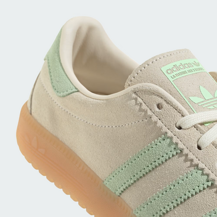 JS3976 adidas Originals Bermuda Cream White Semi Green Spark Gum (Women's)