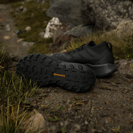 JR5240 adidas Terrex Agravic GORE-TEX Trail Running Core Black Grey Six (Men's)