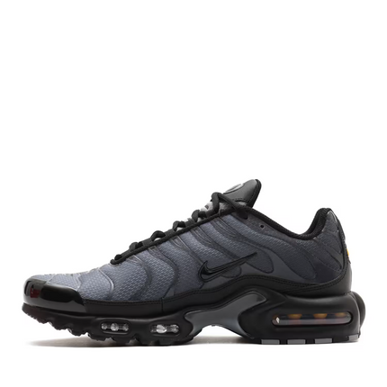 IB2253-001 PSG �~ Nike Air Max Plus Black Particle Grey (Men's)