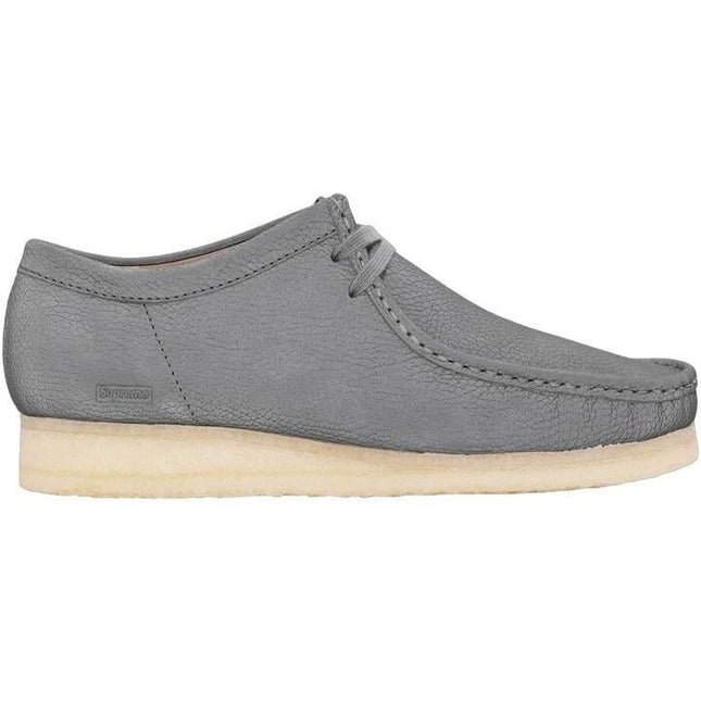SNDN-SNKR-10275 Supreme × Clarks Reflective Wallabee Silver (Men's)
