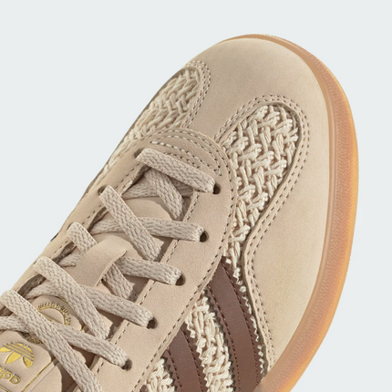JS1418 adidas Originals Gazelle Indoor Sand Strata Premium Brown Gum (Women's)