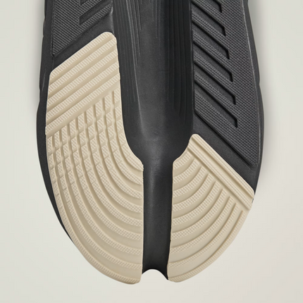 JR3290 Stella Mccartney adidas Adistar Core Black Utility Black Almond (Men's)