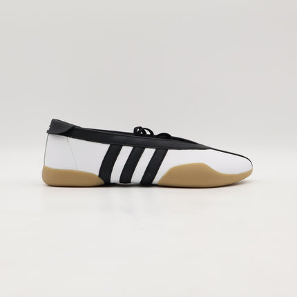 JR7030 adidas Originals Taekwondo Mei Cloud White Core Black Gum (Women's)
