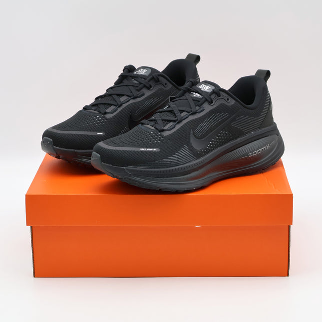 HM6803-005 Nike Vomero 18 Triple Black (Men's)