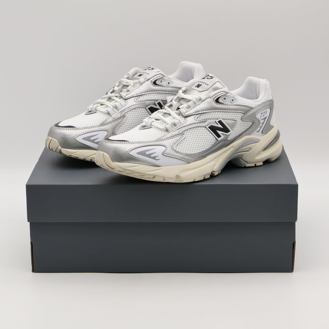 ML725CG New Balance 725 White Black (Men's)