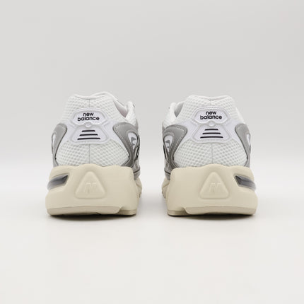 ML725CG New Balance 725 White Black (Men's)