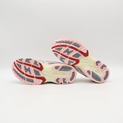 1203A865-702 VANDY THE PINK atmos Asics Gel-Nimbus 10.1 Strawberry Cream (Men's)