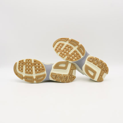 FD0736-108 Nike V2K Run Sail Light Khaki Light Smoke Grey Sail (Women's)