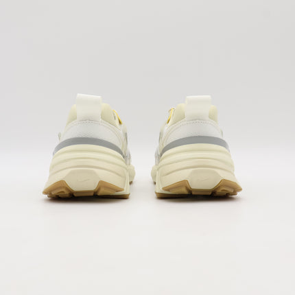 FD0736-108 Nike V2K Run Sail Light Khaki Light Smoke Grey Sail (Women's)