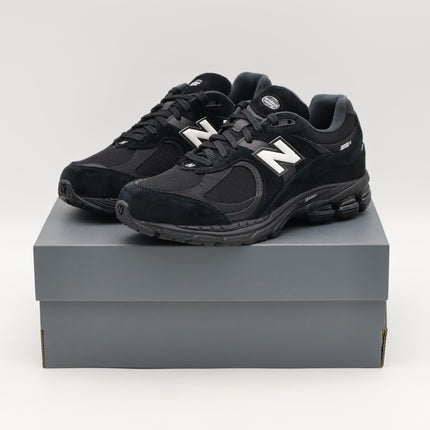 M2002RXX New Balance 2002R GORE-TEX Black White (Men's)