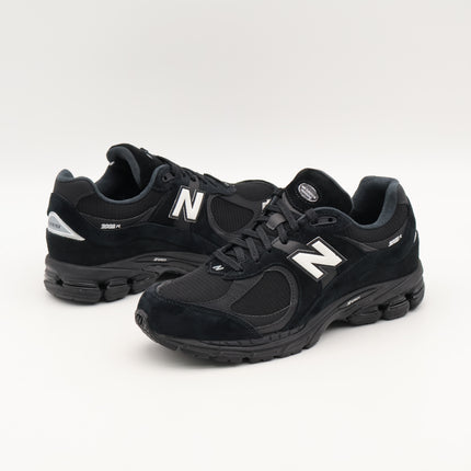 M2002RXX New Balance 2002R GORE-TEX Black White (Men's)
