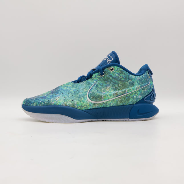 FN0709-400 Nike LeBron 21 Abalone (Men's)