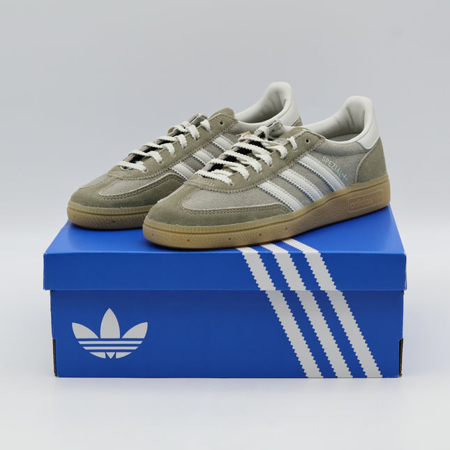 JR0850 adidas Originals  Handball Spezial Silver Pebble Orbit Grey Gum (Women's)