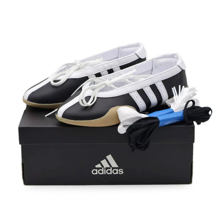 JR7031 adidas Originals Taekwondo Mei Ballet Black Cloud White Gum (Women's)