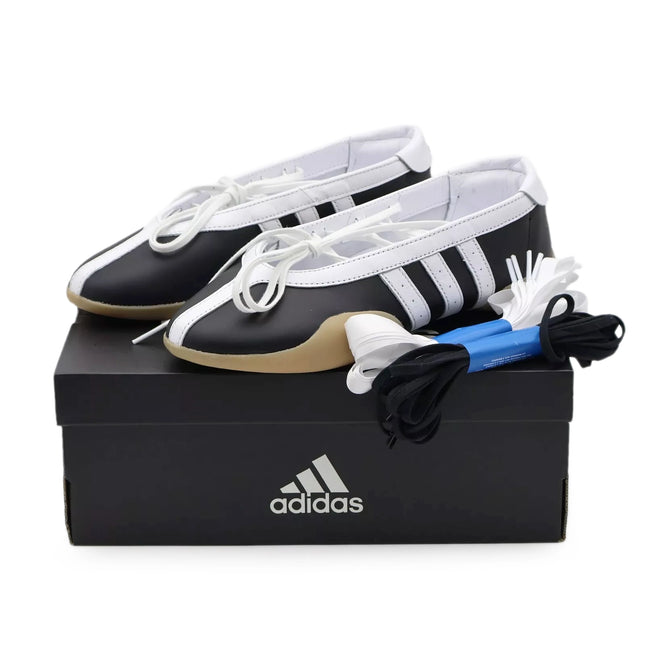 JR7031 adidas Originals Taekwondo Mei Ballet Black Cloud White Gum (Women's)